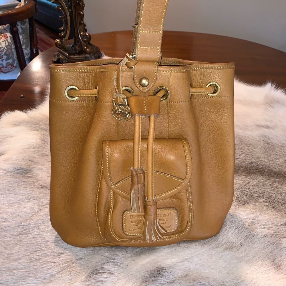 COPY - Vintage Tan Dooney & Bourke Sling Bucket B…